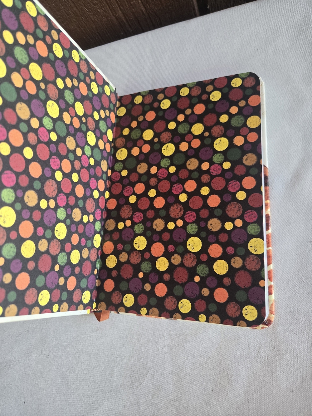 Giraffe Journal Notebook – It's All Good With Ribbon Bookmark - Picture 6 of 9